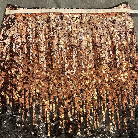 ๐ 3X HP ๐ Maner NWT Black and Gold Sequin Mini Skirt - Picture 6 of 7